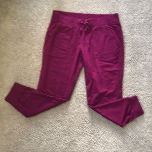 Old navy cropped joggers women’s size Large